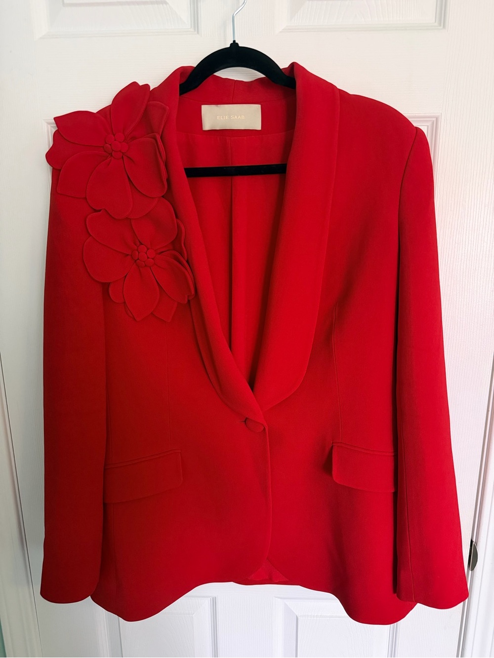 Elie Saab Vibrant Red Shawl-Collar Blazer with Floral Appliqué